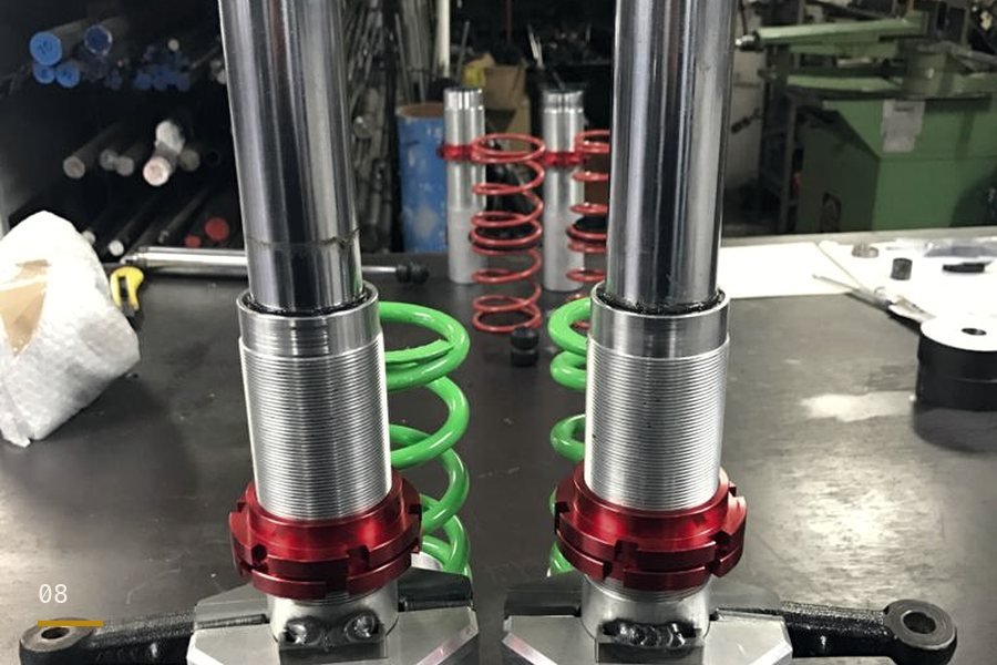Rear shock absorbers — reference photograph