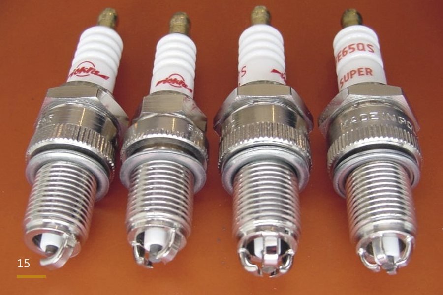 Spark plugs — reference photograph